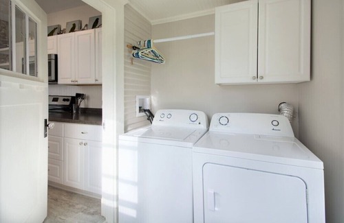 Independence House | Cottage in the Woods
