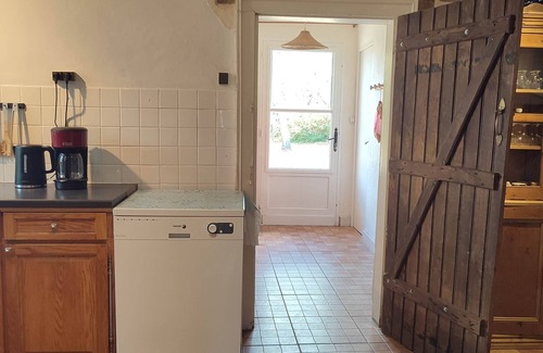 La Roche-Chalais Cottage | Cottage 'La Lavande - Perigord Vert' with Private Garden and Wi-Fi