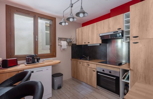 Gincla Cottage | Cottage 'Le Boisset' with Mountain View, Private Terrace and Wi-Fi