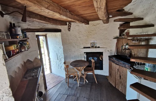 Haute-Saintonge Cottage | Cottage "Le Moulin De La Garenne" with Private Garden