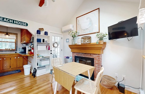 Eastham Cottage | Cottage near Cape Cod National Seashore with firepit, grill, kitchenette, & AC
