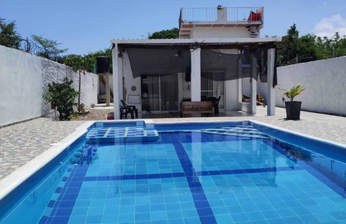 Tubara Cottage | Cottage near the beach with pool Bar and Market