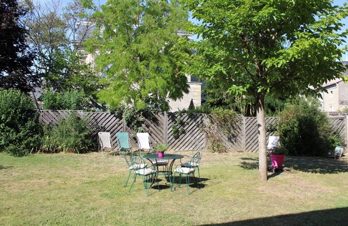 Le Puy-Notre-Dame Cottage | Cottage of the Château de la Paleine