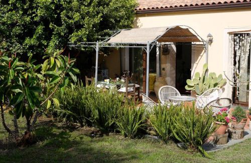 Mazzaro House | Cottage on the Beach