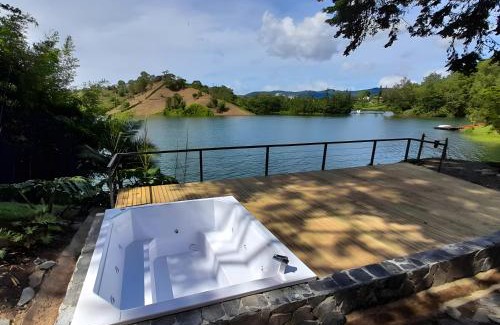 Guatape House | Cottage on the Lake - Cabaña privada - Guatapé - Jacuzzi