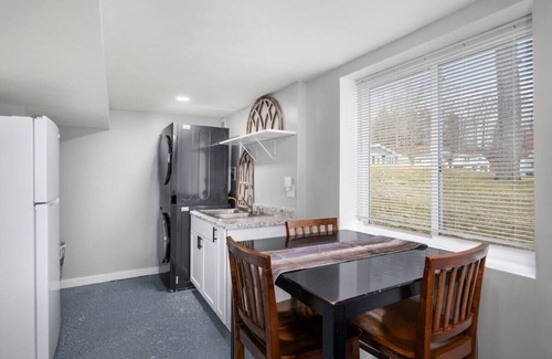 Montague Cottage | Cottage on White Lake with private dock