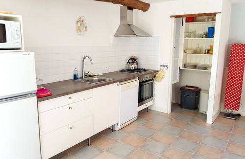 Asnieres-la-Giraud Cottage | Cottage (sleeps 4) at Domaine de Chantageasse, a 17th century estate with pool