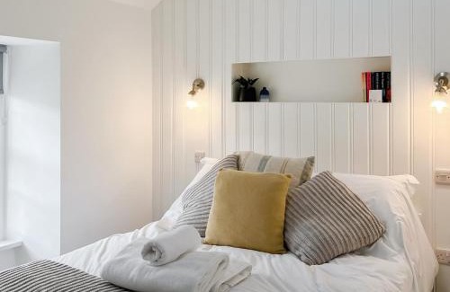 Mousehole House | Cottage - Uk45985