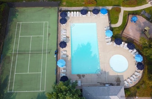 Summer Village Cottage | Cottages at Summer Village, fully furnished cottage, Wi-fi, heated pools, hot tub