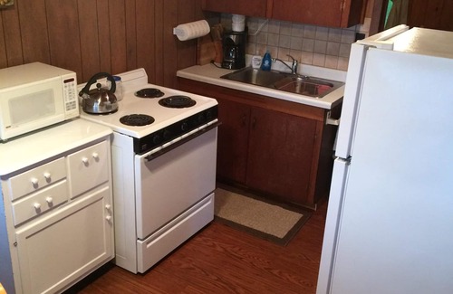 Hayward Cottage | Cottages on Round Lake, Up to 6 people in each, 2 available