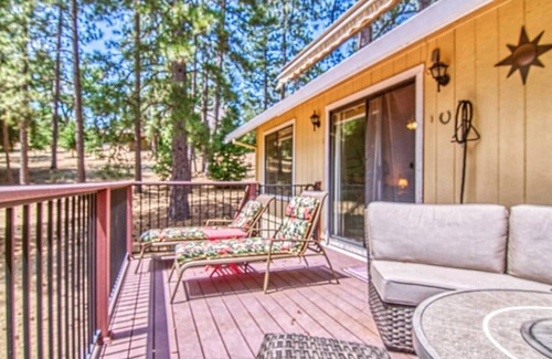 Groveland Apartment | Cottonwood Cottage at Pine Mountain Lake