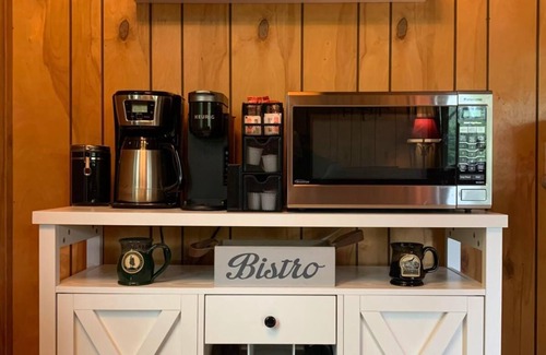 Groveland Cottage | Cottonwood Cozy: Grill, Fire Pit & PML Access