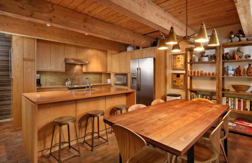 Aspen House | Cottonwoods Unit 1C, Downtown Condo with Upgraded Kitchen & Bathrooms