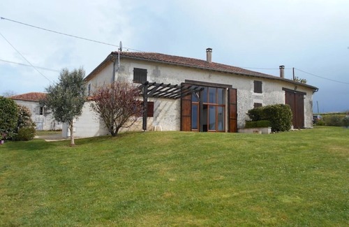 Nanteuil-de-Bourzac House | Coutancie, has Everything for a Carefree Holiday