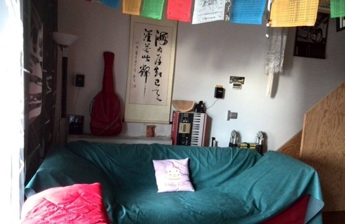 Crescenzago Apartment | Couch in little cozy Loft for Girls /沙发 在 阁楼 里 对于 女孩
