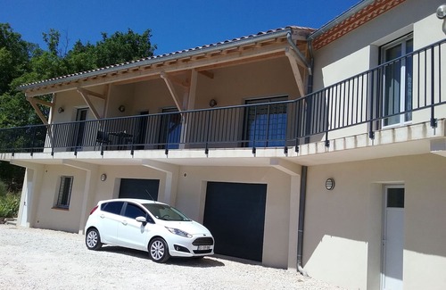 Couiza House | Couiza, near Carcassonne, high spec, luxury house, sleeps 8 with pool.