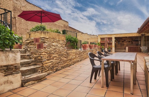 Villaveza del Agua House | Country House 'Casa Vega Del Esla' with Private Pool, Wi-Fi and Air Conditioning