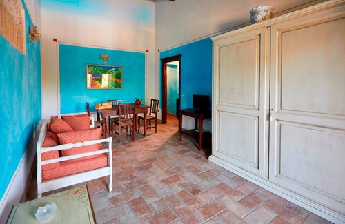 Uncinano Apartment | Country Apartment in the middle of Umbria . An 1600 century old Mill Acquamarina