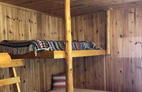 Charlotte's Shore Cabin | Country Cabin Oasis