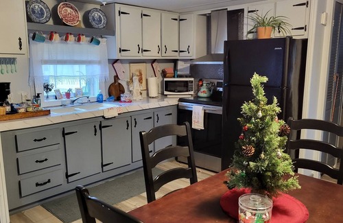 Constable House | Country charm at the foothills of the Adirondacks .