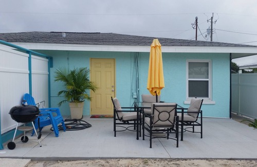 Kiska Beach Cottage | Country charm location on the Beautiful, quiet West End. Pet friendly and cozy!