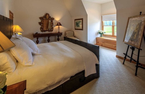 Hendersonville House | Country-Chic "Barndominium" overlooking Mount Pisgah