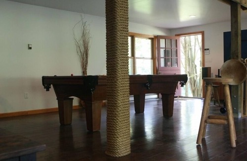 Stroudsburg Cottage | Country cottage and barn, 49 acres, stunning grounds and views