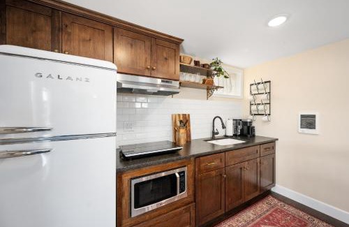 Hayden Apartment | Country Cottage Basement Apartment