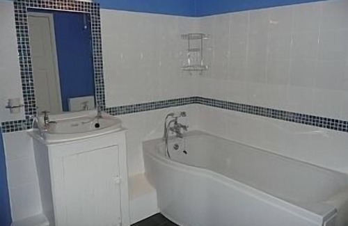 Barnstaple Cottage | Country Cottage, Situated On A Wing Of A 17th Century Farmhouse, 4* Standard