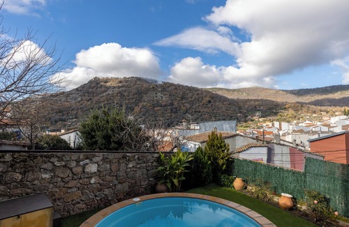 El Real de San Vicente House | Country House "La Fontanita" with Mountain View, Private Pool & Wi-Fi
