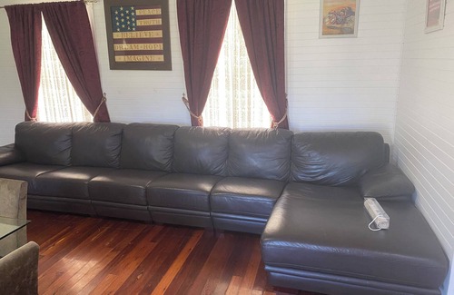 Booral Apartment | Country Getaway unwind watch the cows or enjoy local sights and wineries