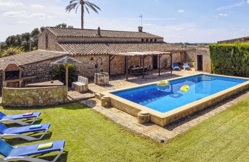 Vilafranca de Bonany Villa | Country House 'Albadallet' with Private Pool, Private Terrace and Wi-Fi