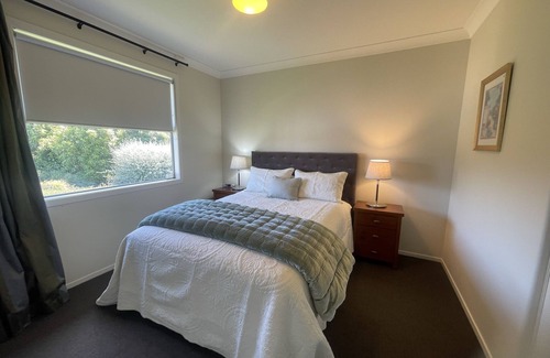 Kiwitea Other | Country Home in the City