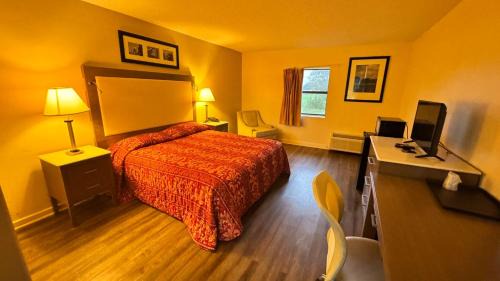 Franklin Hotel | Country Host Inn