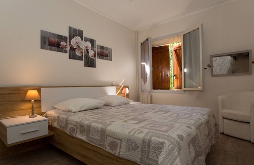 Castelsagrat Other | Country house 8 pers