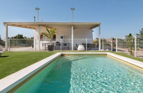 Pozo Los Palos House | Country House 'Arizona' with Balcony, Wi-Fi and Air Conditioning
