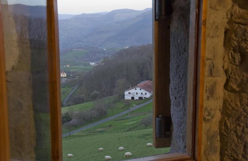 Larraul House | Country House 'Casa Rural Agerre Berri' with Mountain View and Private Terrace