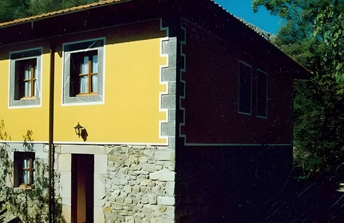 Arriondas House | Country House 'Collado Santo Tomás' Entire Property