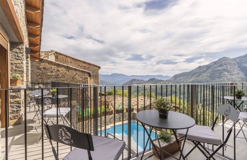 Conca de Dalt House | Country House 'Cova Cuberes' with Mountain View, Private Pool and Wi-Fi
