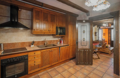 Uruena House | Country House 'De Urueña Casa De Ilustres' with Shared Terrace, Private Garden and Balcony