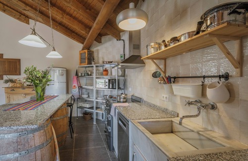 Villagalijo House | Country House 'El Astial' with Mountain View, Private Terrace and Wi-Fi