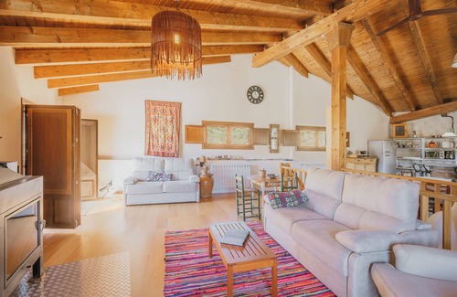 Villagalijo House | Country House 'El Astial' with Mountain View, Private Terrace and Wi-Fi