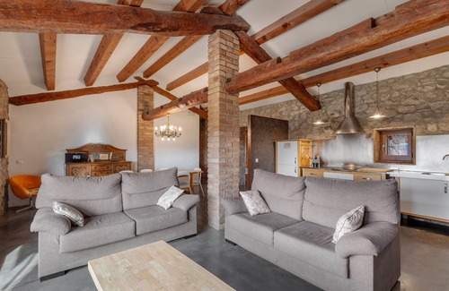 Olvan House | Country House 'El Baluard De Ferreres' with Mountain View, Shared Pool and Wi-Fi