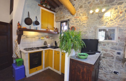 Pescaglia Other | Country House/Farm House in Celle with 1 bedrooms sleeps 4