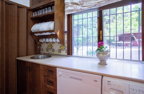 Quesada House | Country House "Finca La Noguera - Sierra Cazorla" with Mountain View & Wi-Fi