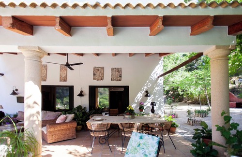 Quesada House | Country House "Finca La Noguera - Sierra Cazorla" with Mountain View & Wi-Fi