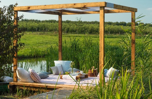 Siofok House | Country house in the nature