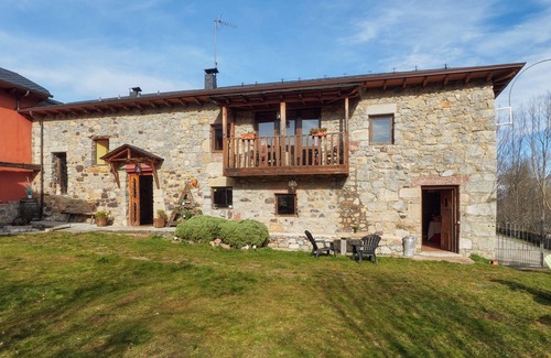 San Emiliano House | Country House 'Mirador De Babia II' with Wi-Fi