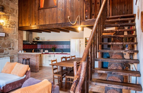 Fariza House | Country House 'Nueva Casa Abuela Herminia' with Private Pool, Private Terrace and Wi-Fi