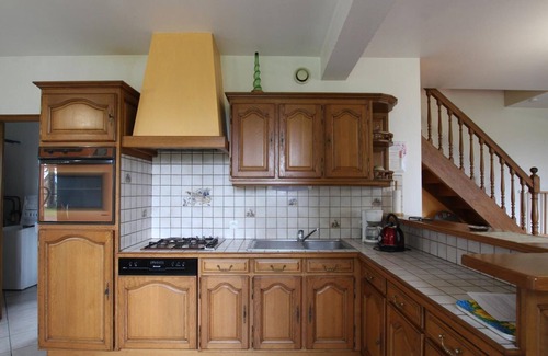 Beslon Cottage | Country house with garden, barbecue, and Internet in Beslon